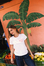 Cargar imagen en el visor de la galería, Pre-order Colombian Made Embroidered Oversized Tee Envio 10 de nov
