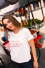 Cargar imagen en el visor de la galería, Pre-order Colombia es pa' quererla Embroidered Oversized Tee Envio 10 de nov

