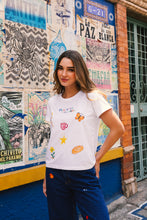 Cargar imagen en el visor de la galería, Pre-order Pequeños Milagros Oversized Tee Envio 10 de nov
