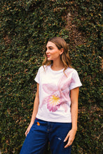Cargar imagen en el visor de la galería, Pre-order Orquídea Orgullo Colombiano Oversized Tee Envio 10 de nov

