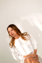 Cargar imagen en el visor de la galería, Sin Miedos No Hay Paraiso Sweatshirt
