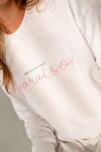 Cargar imagen en el visor de la galería, Sin Miedos No Hay Paraiso Sweatshirt
