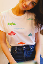 Cargar imagen en el visor de la galería, Como Pez En El Agua Oversized Tee
