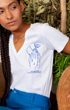 Cargar imagen en el visor de la galería, Una Empanada Bastará V-Neck Tee
