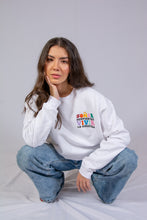 Cargar imagen en el visor de la galería, Soñar Despiertos Vivir Lo Nuestro Sweatshirt
