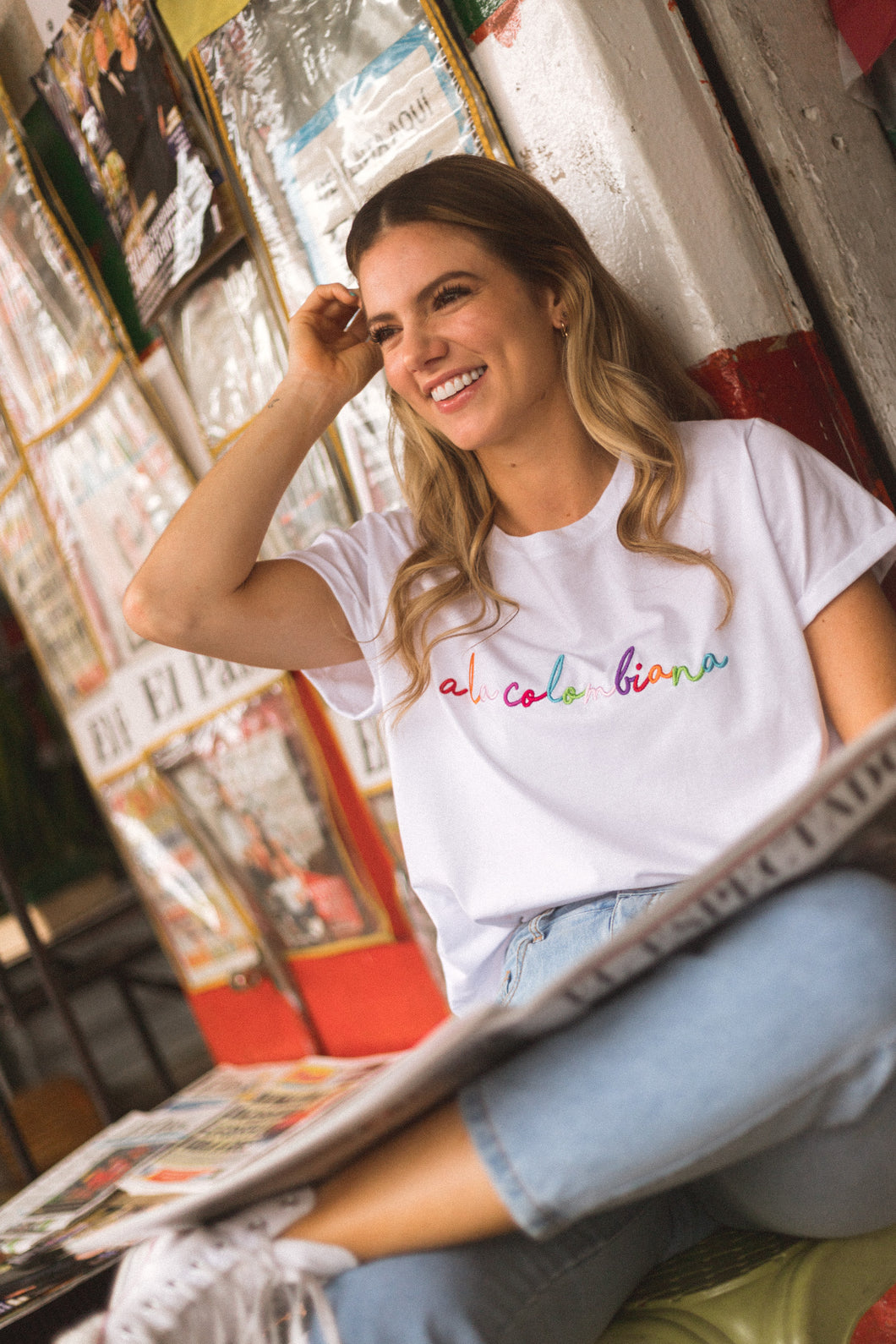 A la Colombiana Embroidered Oversized Tee