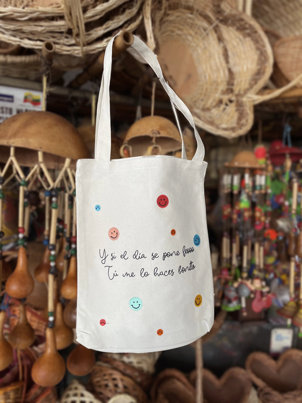 Y Si el Día Se Pone Feo Tote Bag